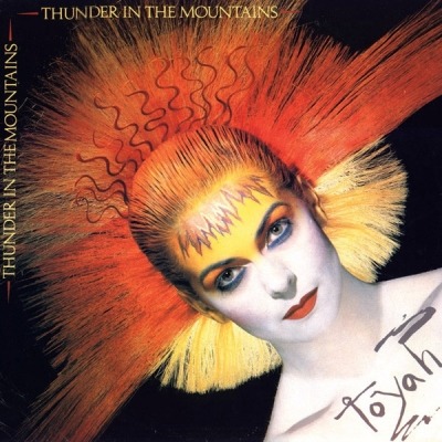 Thunder In The Mountains - Toyah (Singiel, Winyl, 12", 45 RPM, ℗ © 1981 Wielka Brytania, Safari Records #SAFE L 38) - przód główny