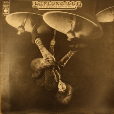 At The Sound Of The Bell - Pavlov's Dog (Winyl, LP, Album, Reedycja, ℗ 1976 Wielka Brytania, CBS #CBS 81163) - przód główny