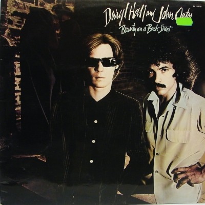 Beauty On A Back Street - Daryl Hall And John Oates (Winyl, LP, Album, ℗ © 1977 Wielka Brytania, RCA Victor #PL 12300) - przód główny